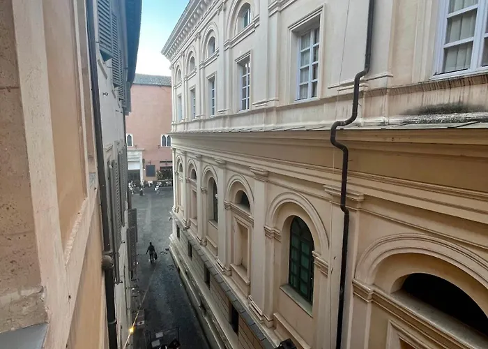 Konukevi Pantheon 15 Roma